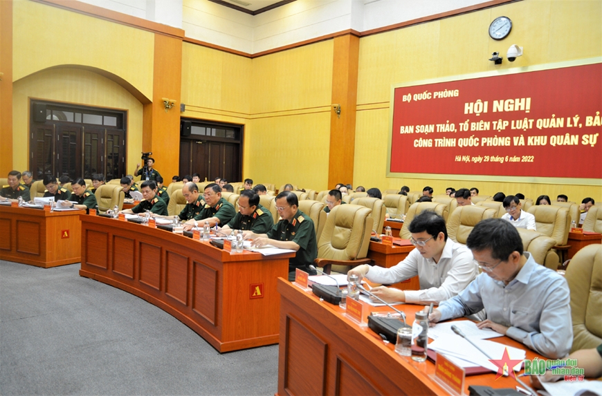 Bộ Quốc phòng tổ chức hội nghị về soạn thảo luật quản lý, bảo vệ công trình quốc phòng