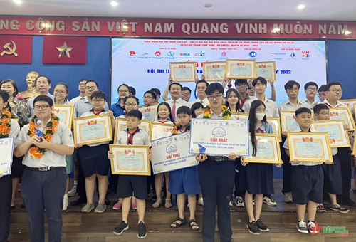 Trao tặng 81 giải thưởng tại Hội thi Tin học trẻ TP Hồ Chí Minh năm 2022