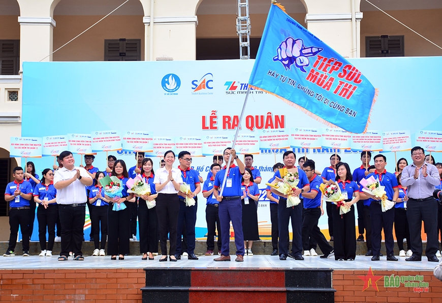 Hơn 18.000 lượt sinh viên tình nguyện tại TP Hồ Chí Minh tham gia tiếp sức mùa thi