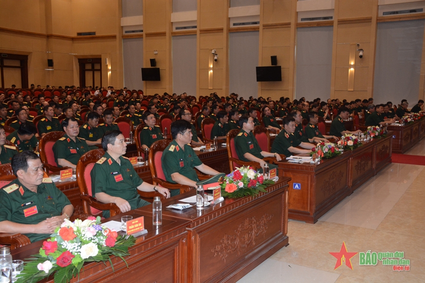 Thượng tướng Nguyễn Tân Cương chỉ đạo thi Chỉ huy trưởng, Chính ủy Bộ CHQS tỉnh, thành phố trực thuộc Trung ương