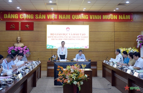 Bộ Giáo dục và Đào tạo kiểm tra chuẩn bị thi tốt nghiệp trung học phổ thông tại TP Hồ Chí Minh
