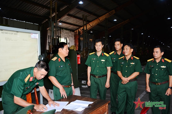 Đoàn công tác Bộ Quốc phòng kiểm tra các đơn vị phía Nam