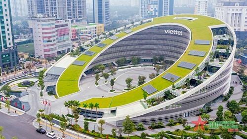 Viettel giữ vị trí số 1 tại bảng xếp hạng công ty công nghệ thông tin - viễn thông uy tín nhất Việt Nam