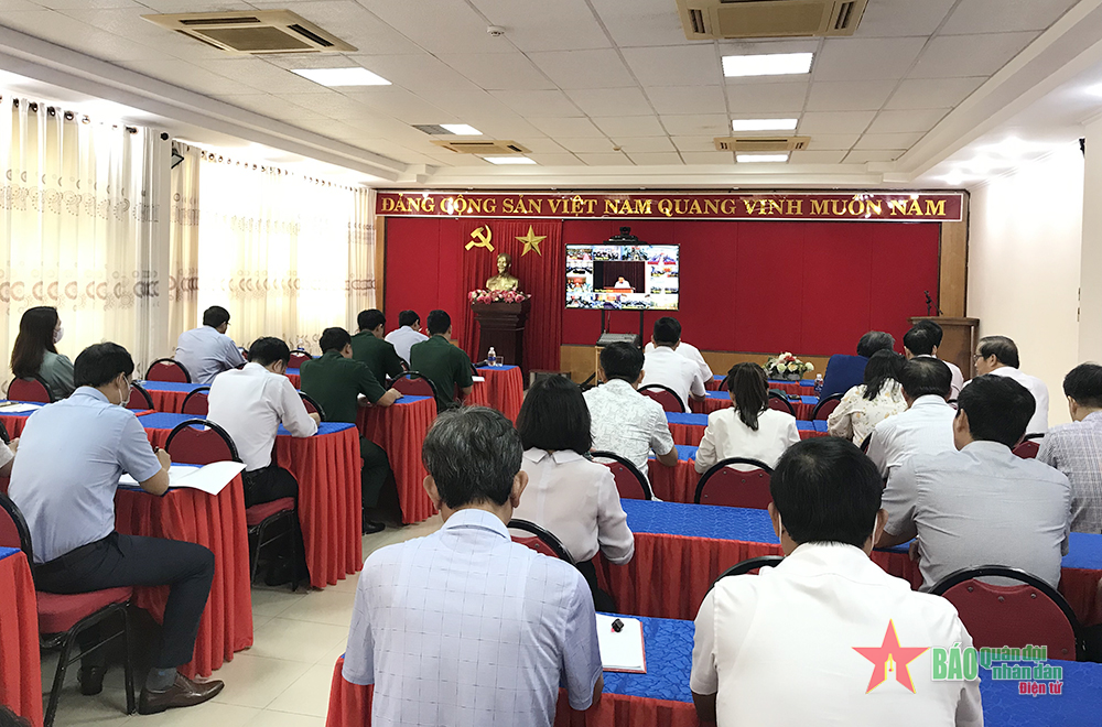 Hội nghị báo cáo viên Trung ương tháng 7-2022