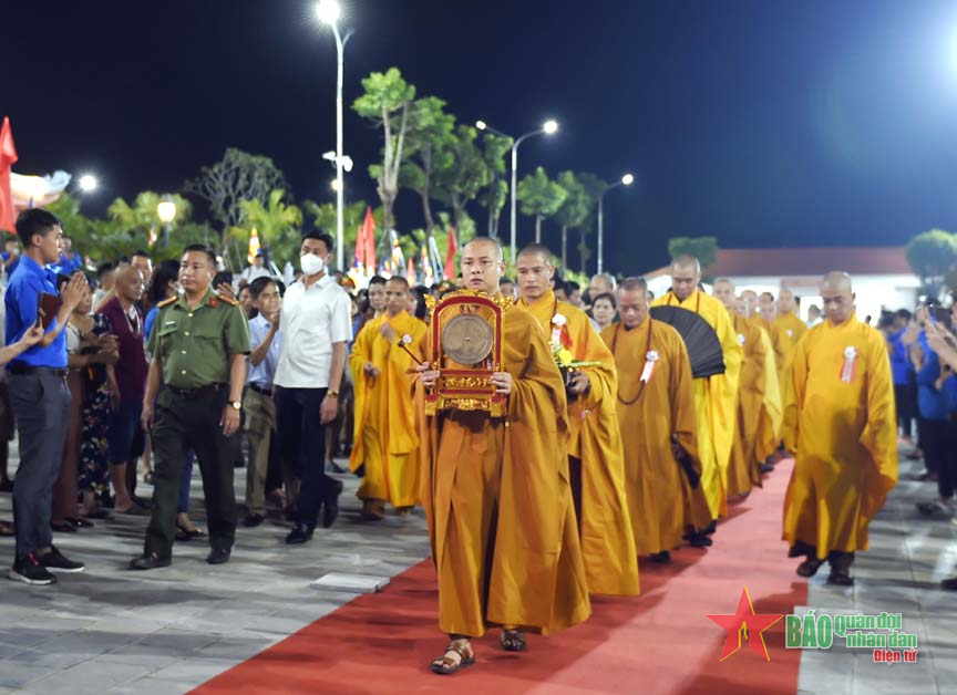 Đại lễ cầu siêu, tưởng niệm các anh hùng liệt sĩ tại Nghĩa trang Liệt sĩ quốc gia Vị Xuyên