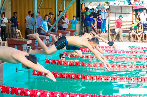 Hơn 250 vận động viên tham dự Giải bơi 