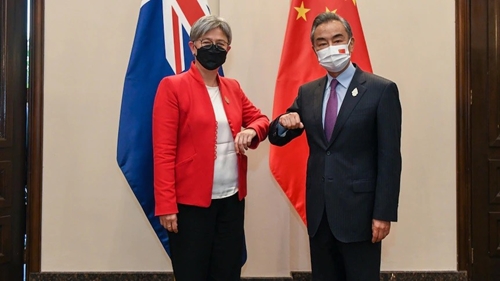 Trung Quốc kêu gọi Australia đối xử như “một đối tác”