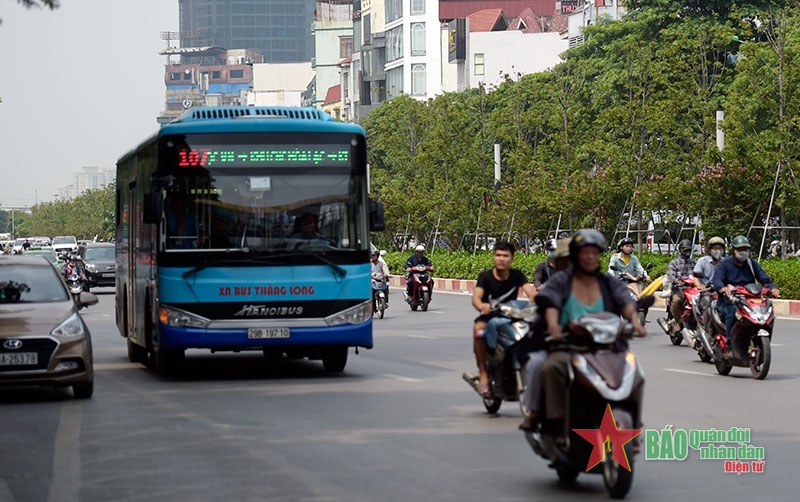 Xe buýt Hà Nội quay trở lại tần suất hoạt động bình thường từ ngày 15-7