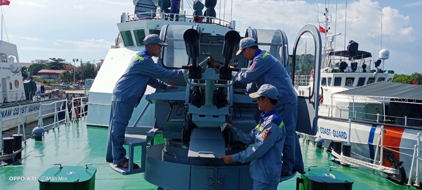 Làm chủ trang bị, kỹ thuật, thực hiện tốt nhiệm vụ thường xuyên, đột xuất Làm chủ trang bị, kỹ thuật, thực hiện tốt nhiệm vụ thường xuyên, đột xuất