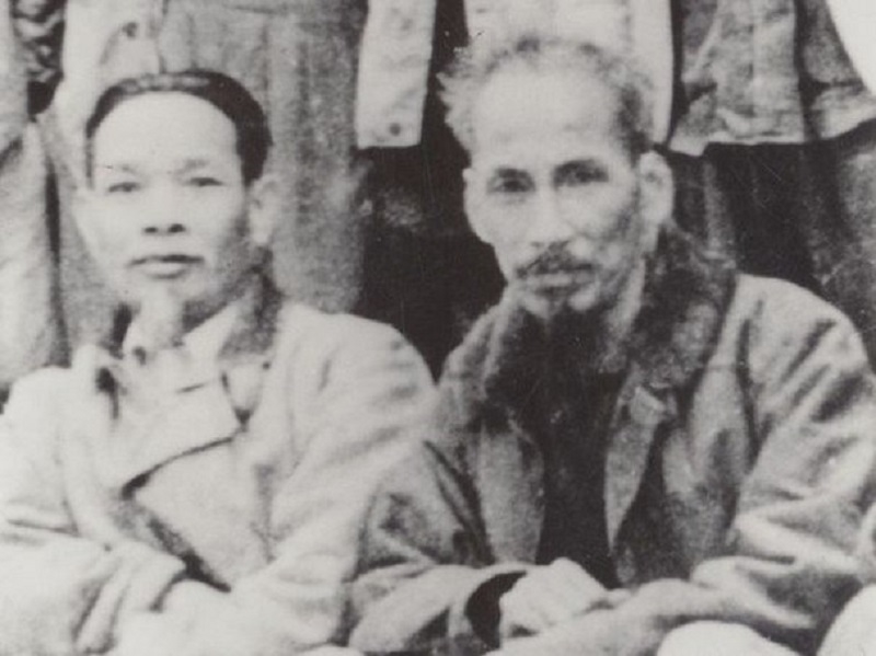 Ngày 23-7-1980: Anh hùng Lực lượng vũ trang nhân dân, Trung tướng, phi công Phạm Tuân thực hiện chuyến bay vào vũ trụ