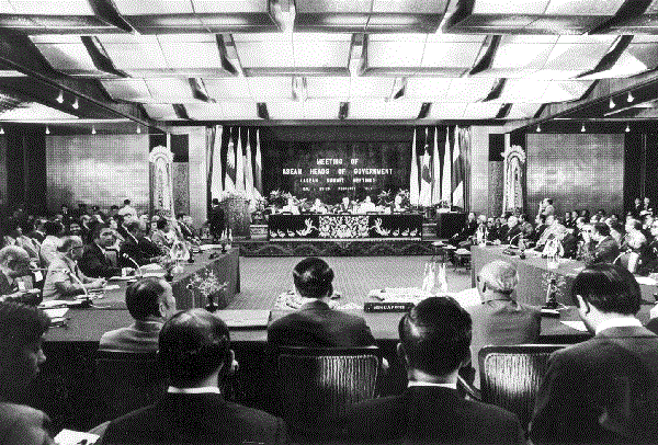 Ngày 22-7-1954: Bác căn dặn “Cả nước đồng lòng, muôn người như một, chúng ta nhất định thắng lợi”