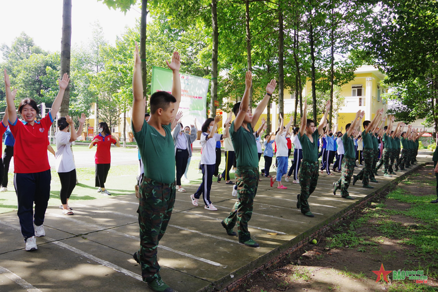 Tuổi trẻ Lữ đoàn Thông tin 596 đoàn kết, xung kích, sáng tạo