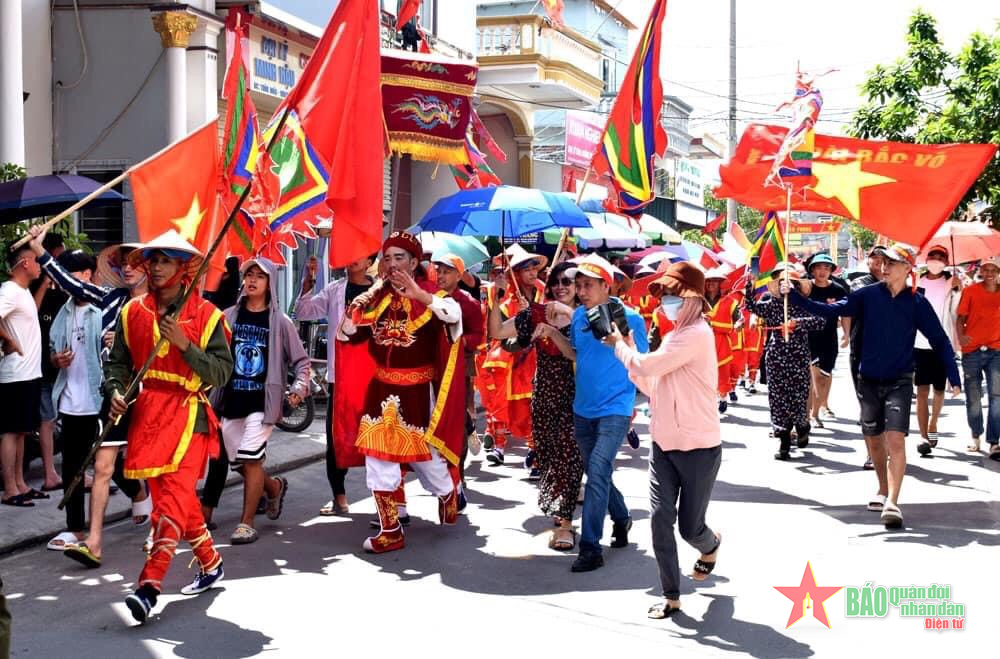 Độc đáo Lễ hội truyền thống Vân Đồn (Lễ hội Đình Quan Lạn)