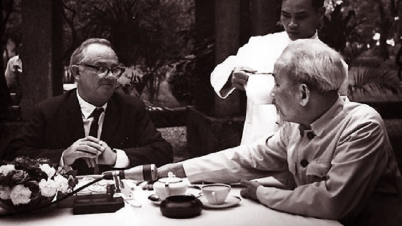 Ngày 14-8-1962: Bác Hồ căn dặn “Công đoàn phải thật sự chăm nom nơi ăn, nhà ở của công nhân, viên chức”