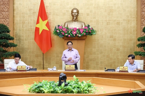 Thủ tướng Phạm Minh Chính: Khắc phục tình trạng rút hoặc lùi thời gian trình các văn bản pháp luật