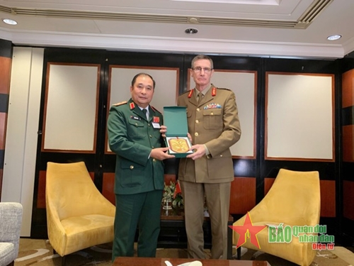 Trung tướng Phùng Sĩ Tấn tham dự Hội nghị Tư lệnh Lực lượng Quốc phòng Ấn Độ Dương - Thái Bình Dương năm 2022