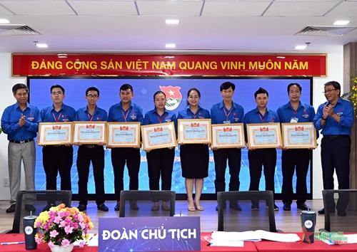 Phát huy sức trẻ xây dựng Liên hiệp Hợp tác xã thương mại TP Hồ Chí Minh là mô hình kinh tế tập thể tiêu biểu