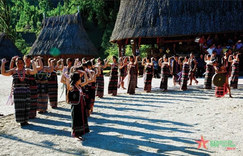 Hấp dẫn các hoạt động tại Làng Văn hóa - Du lịch các dân tộc Việt Nam