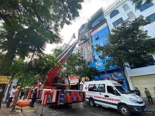 Cháy ở Hà Nội: Ba cán bộ, chiến sĩ cảnh sát phòng cháy, chữa cháy hy sinh 