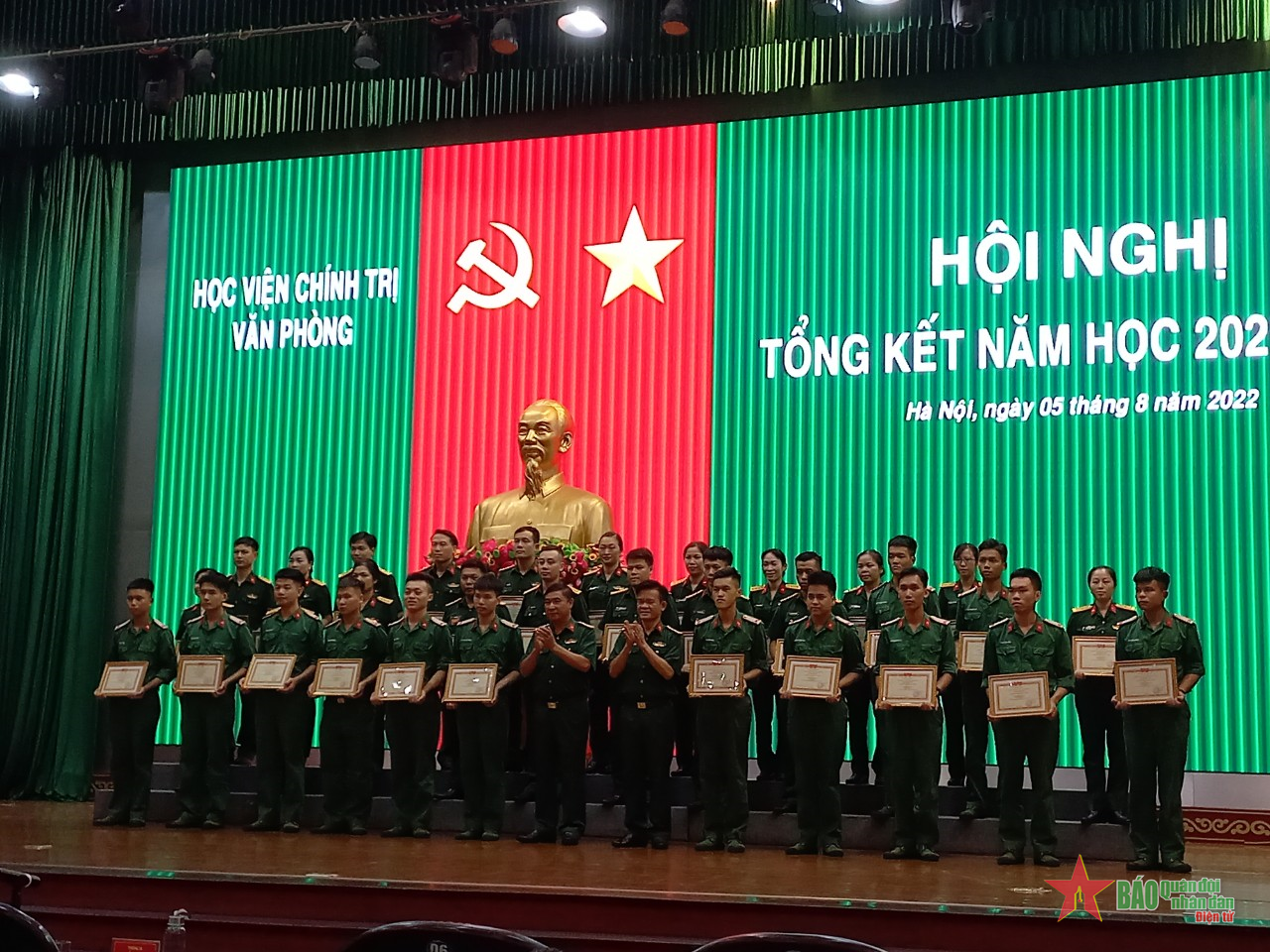 Văn phòng Học viện Chính trị tổ chức hội nghị Tổng kết năm học 2021-2022