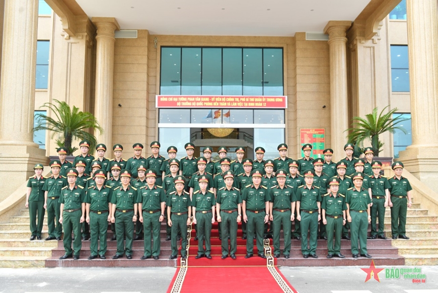 Đại tướng Phan Văn Giang kiểm tra Dự án Bảo tàng Lịch sử Quân sự Việt Nam và làm việc với Binh đoàn 12