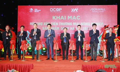 Khai mạc Hội chợ Xúc tiến thương mại nông nghiệp, sản phẩm OCOP Hà Nội năm 2022