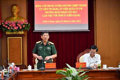 Bộ Quốc phòng khảo sát kết quả thực hiện Nghị quyết về Chiến lược bảo vệ Tổ quốc trong tình hình mới tại Kiên Giang