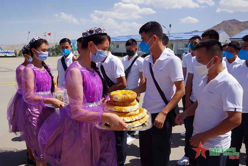 Army Games 2022: Lễ đón chính thức Đội tuyển Hóa học Quân đội nhân dân Việt Nam tại Uzbekistan