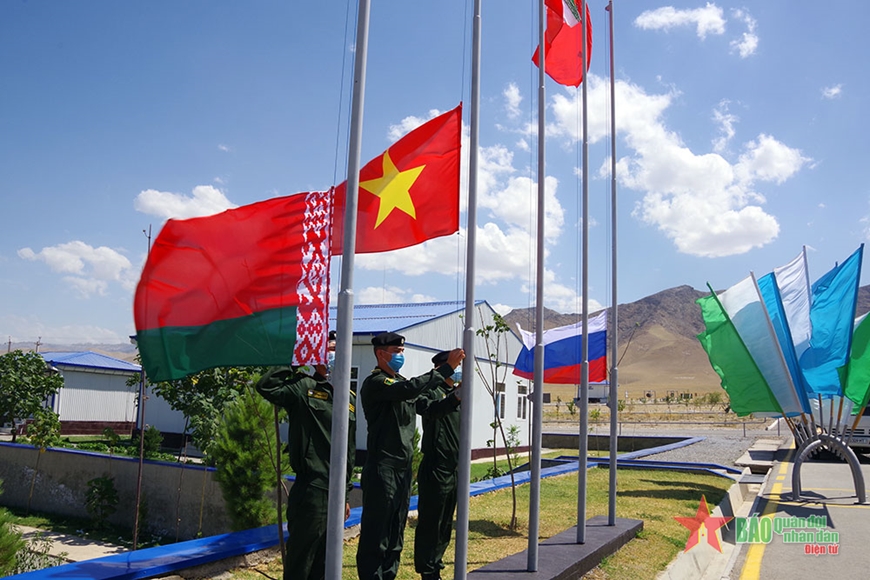 Army Games 2022: Lễ đón chính thức Đội tuyển Hóa học Quân đội nhân dân Việt Nam tại Uzbekistan