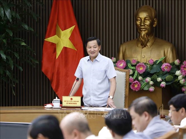 Phó thủ tướng Lê Minh Khái Phải xử lý dứt điểm hai dự án Đạm Ninh Bình và Nhà máy đóng tàu Dung Quất