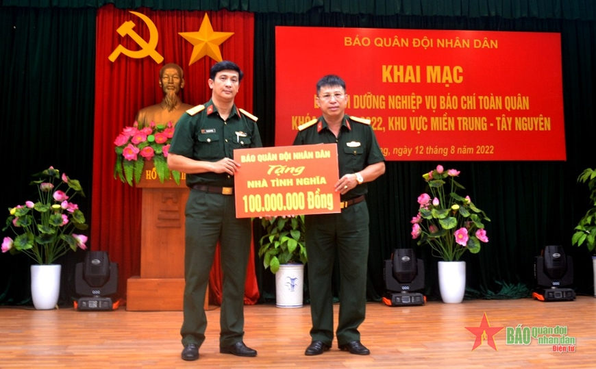 Khai mạc Lớp Bồi dưỡng nghiệp vụ báo chí toàn quân khóa 12 năm 2022, khu vực miền Trung – Tây Nguyên