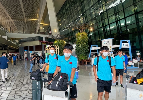 Đội tuyển U16 Việt Nam về nước, chuẩn bị tập huấn Nhật Bản