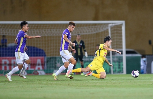 Kết quả vòng 12 V-League: Đánh bại Hoàng Anh Gia Lai, Hà Nội FC vô địch lượt đi V-League 2022 