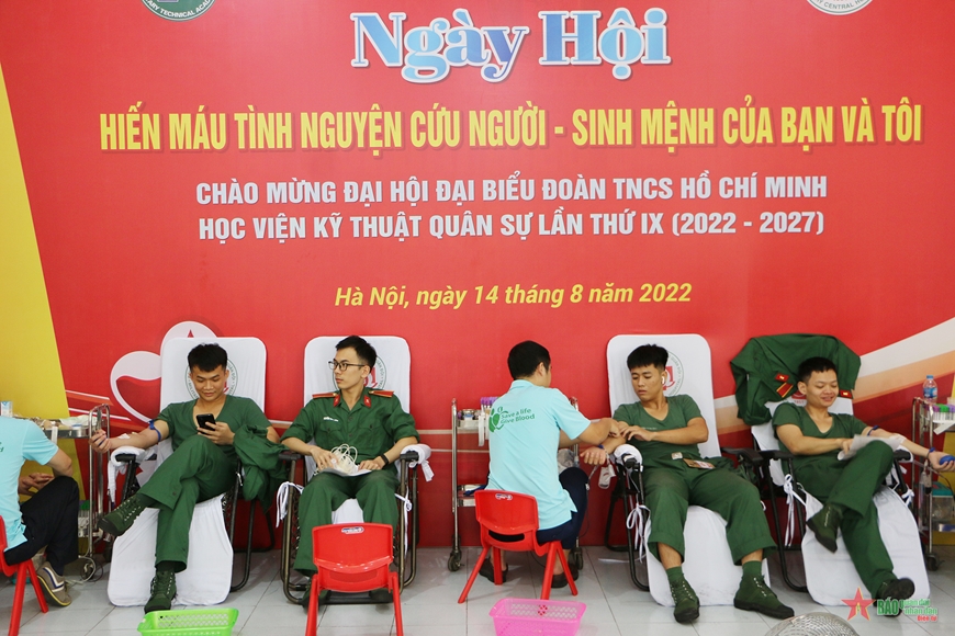 Sôi nổi Ngày hội hiến máu tại Học viện Kỹ thuật quân sự