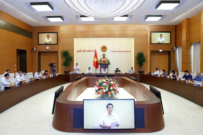 Sử dụng tần số vô tuyến điện phân bổ riêng phục vụ quốc phòng, an ninh: Có nên quy định trong luật? Sử dụng tần số vô tuyến điện phân bổ riêng phục vụ quốc phòng, an ninh: Có nên quy định trong luật?