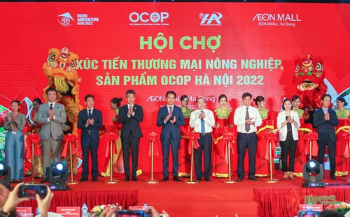 Khai mạc kỳ 2 Hội chợ Xúc tiến thương mại nông nghiệp, sản phẩm OCOP Hà Nội
