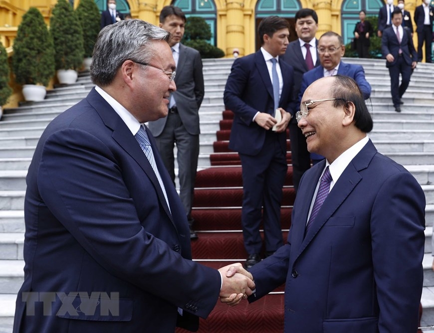 Chủ tịch nước Nguyễn Xuân Phúc tiếp Phó thủ tướng, Bộ trưởng Ngoại giao Kazakhstan