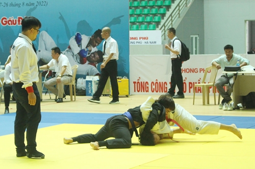 Hơn 200 vận động viên tham dự Giải vô địch trẻ Jujitsu toàn quốc

