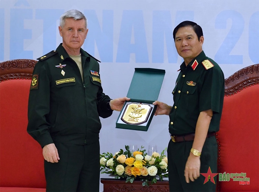 Thượng tướng Nguyễn Tân Cương tiếp Tổng cục trưởng Tổng cục 12, Bộ Quốc phòng Liên bang Nga