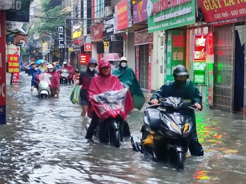 Thời tiết ngày 20/8: Hà Nội có mưa rào và dông, cảnh báo ngập úng cục bộ