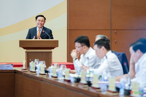 Chủ tịch Quốc hội Vương Đình Huệ: Công tác lập pháp có nhiều đổi mới thiết thực, hiệu quả