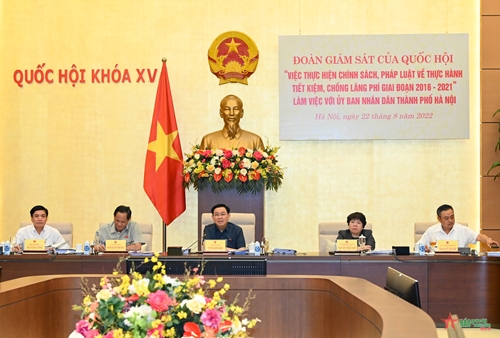  Đoàn giám sát của Quốc hội làm việc với Ủy ban nhân dân thành phố Hà Nội 