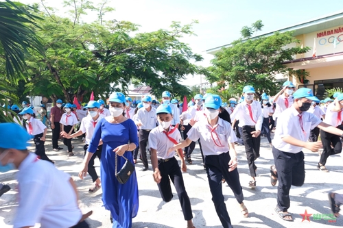 Diễn tập ứng phó sóng thần-đa thiên tai tại Quảng Nam 