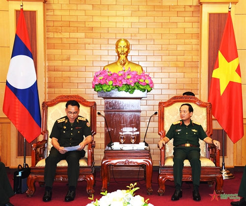 Trung tướng Trịnh Văn Quyết tiếp Đại tá Sophavan Thammathevan