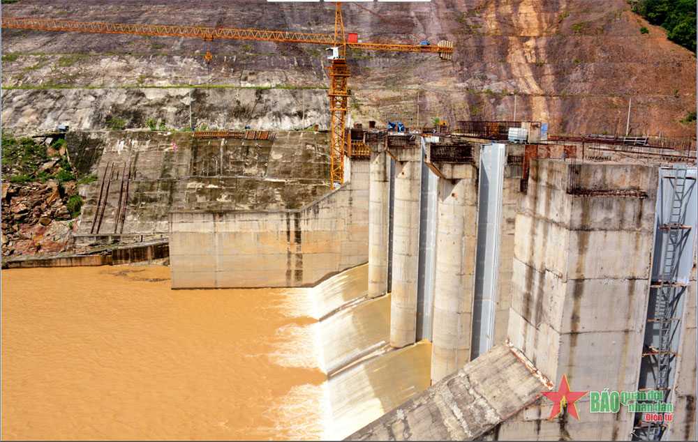 Thủy điện Hồi Xuân tạm dừng thi công: Có thể dùng ngân sách xây dựng công trình dân sinh trước?