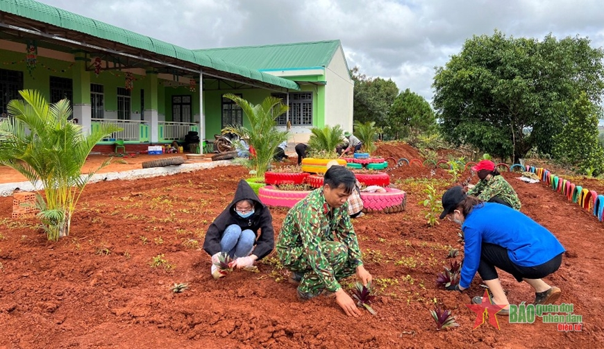 Trường mầm non Sao Mai (Trung đoàn 726, Binh đoàn 16) tích cực chuẩn bị năm học mới