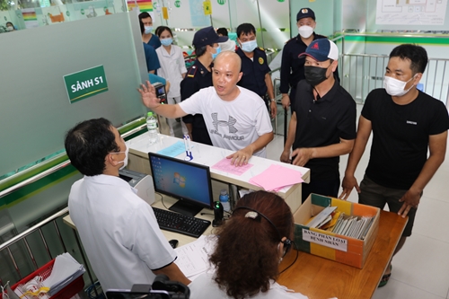 Bệnh viện Bạch Mai diễn tập xử lý tình huống gây rối an ninh trật tự, hành hung nhân viên y tế