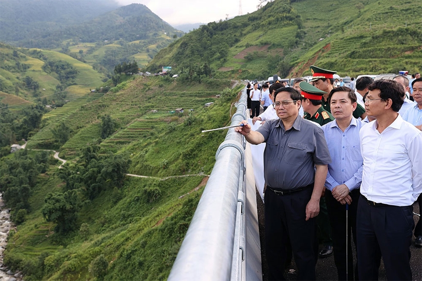 Thủ tướng Chính phủ Phạm Minh Chính khảo sát các công trình, dự án trọng điểm tại tỉnh Lào Cai