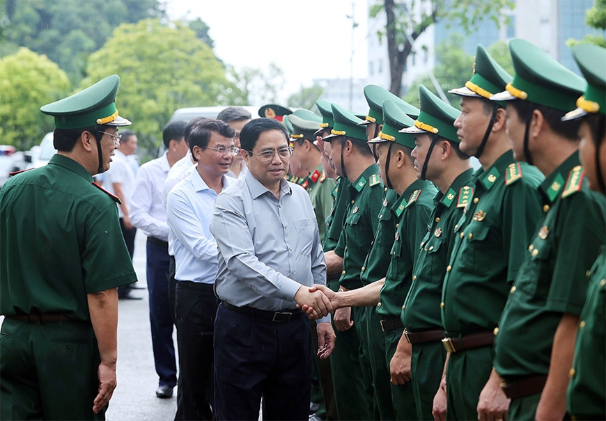 Thủ tướng Chính phủ Phạm Minh Chính thăm và làm việc với Ban Thường vụ Tỉnh uỷ Lào Cai và các đơn vị