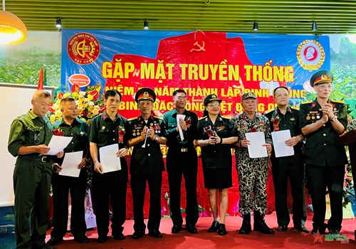 Cựu chiến binh Đặc công biệt động khu vực Hà Nội gặp mặt truyền thống